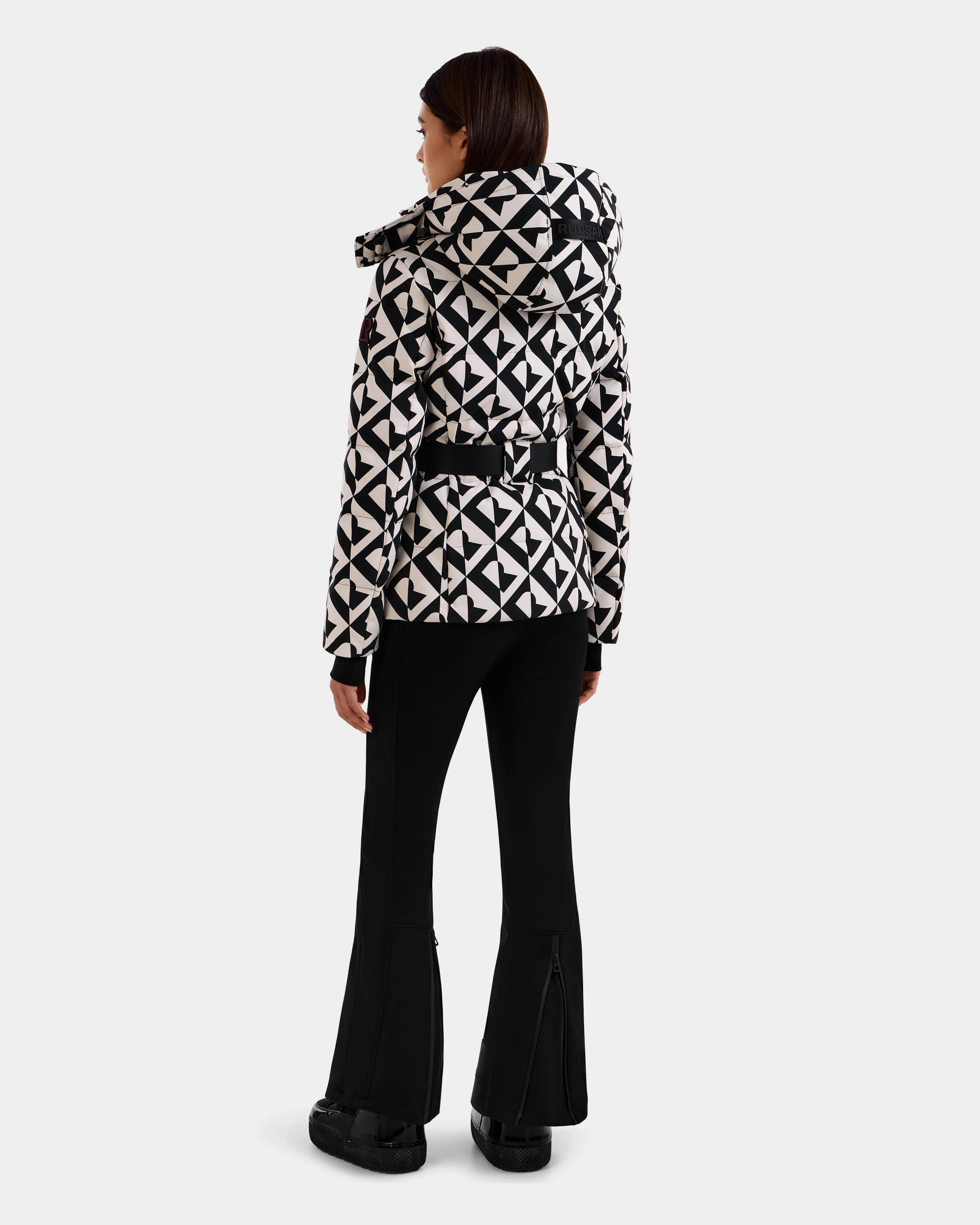 JOANNA P - 8125623 Vanilla Monogram