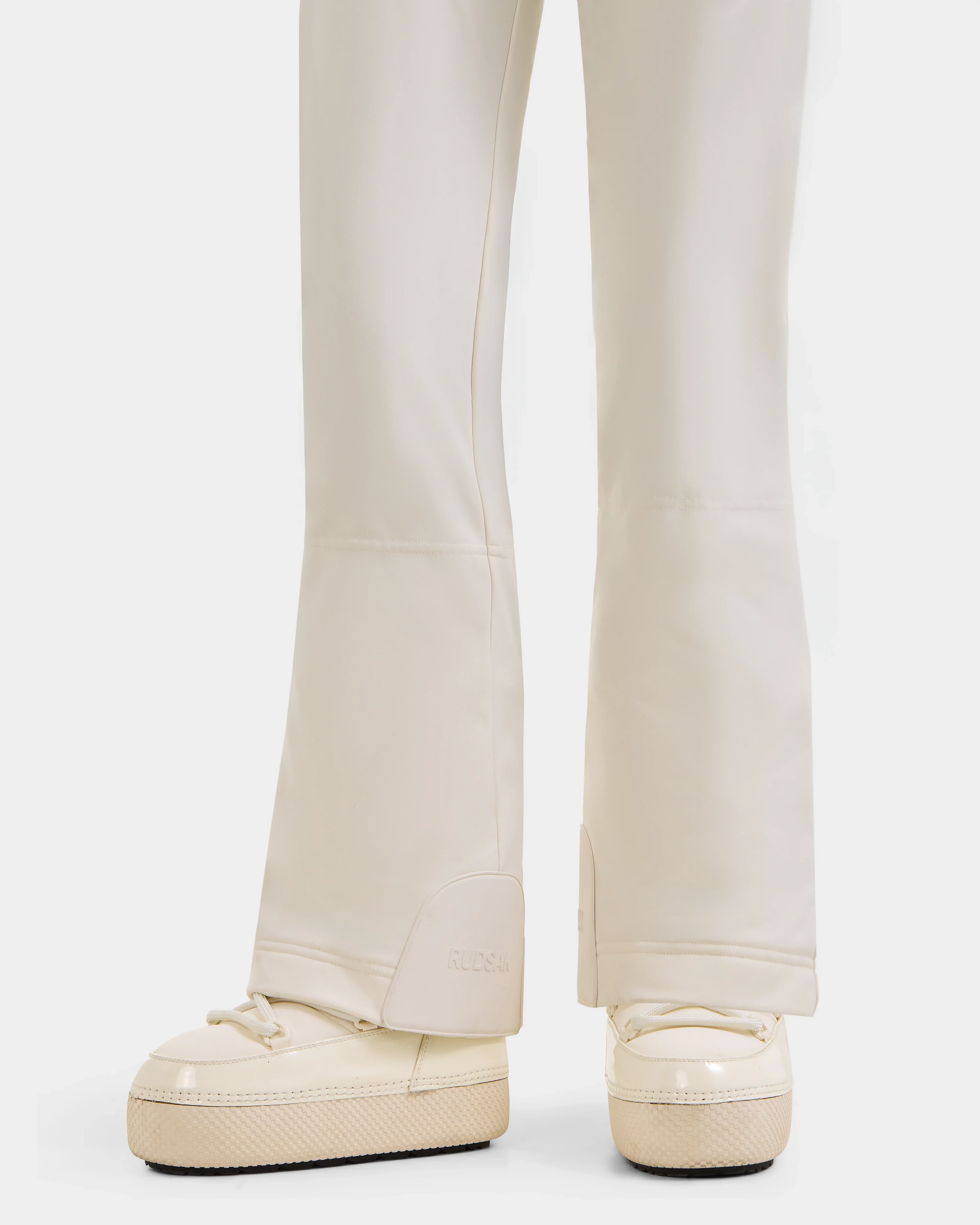 CARMEN P - 8125707 Vanilla Deja vu