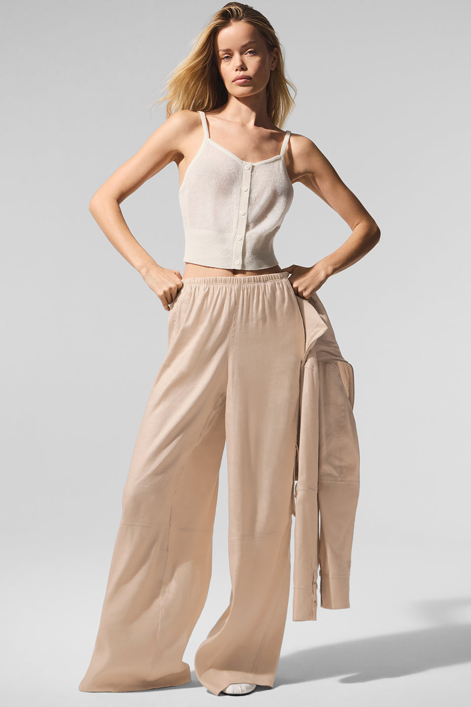 Linen Getaway Cargo Wide Leg Pant - Macadamia